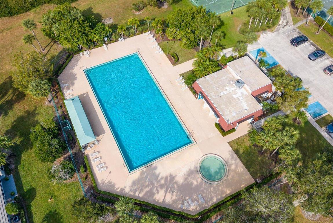 STAMFORD AT SUNSET TRACE (AKA MARTIN DOWNS PLAT 36 - Residential