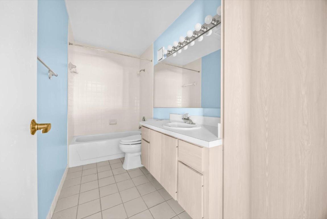 STAMFORD AT SUNSET TRACE (AKA MARTIN DOWNS PLAT 36 - Residential