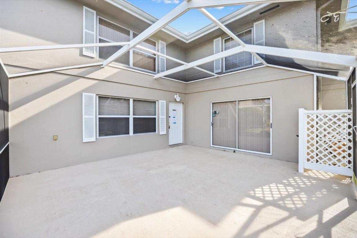 STAMFORD AT SUNSET TRACE (AKA MARTIN DOWNS PLAT 36 - Residential