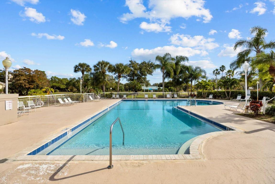 STAMFORD AT SUNSET TRACE (AKA MARTIN DOWNS PLAT 36 - Residential