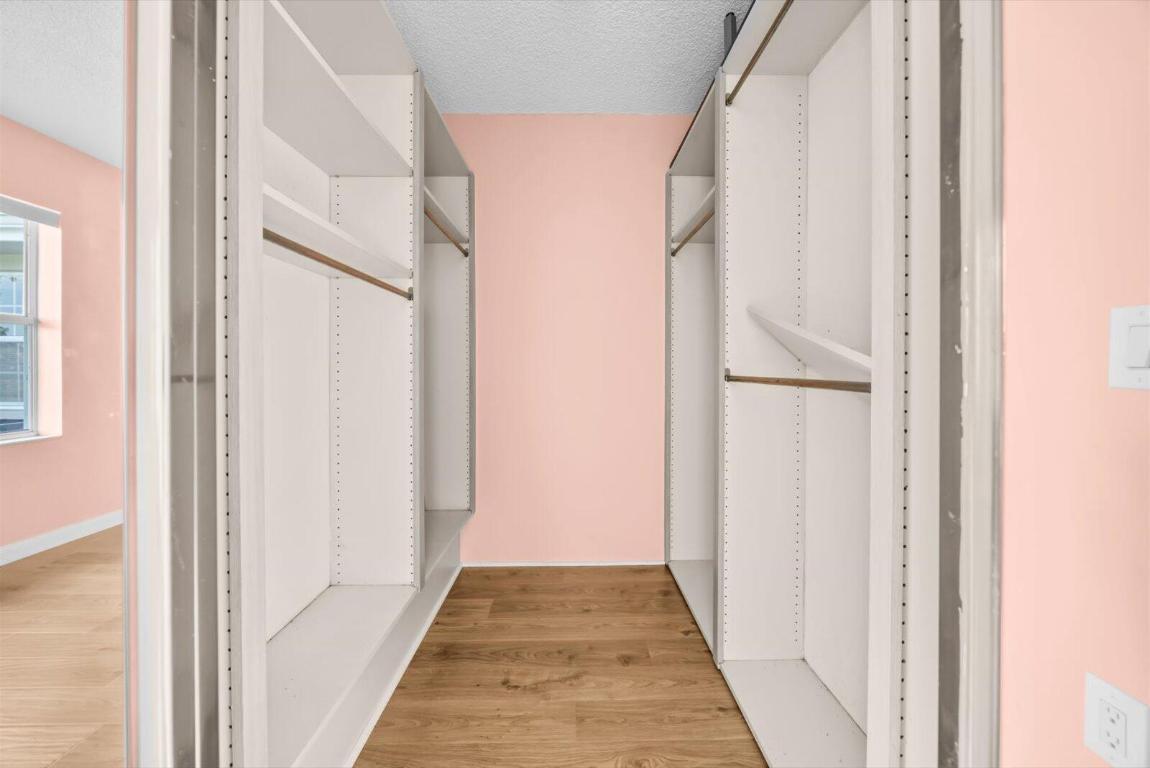 STAMFORD AT SUNSET TRACE (AKA MARTIN DOWNS PLAT 36 - Residential