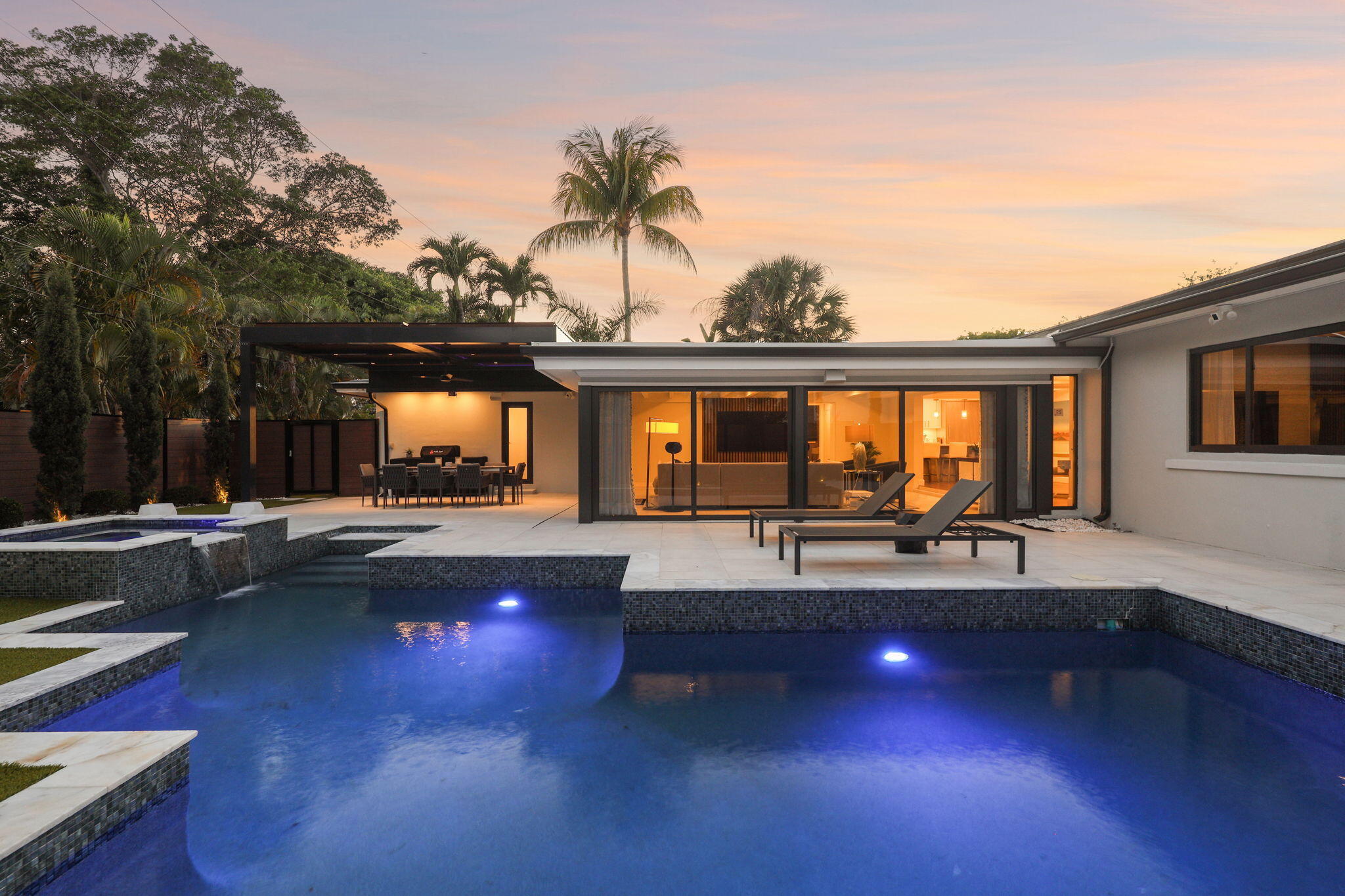 NORTH SHORE TERRACE - Residential