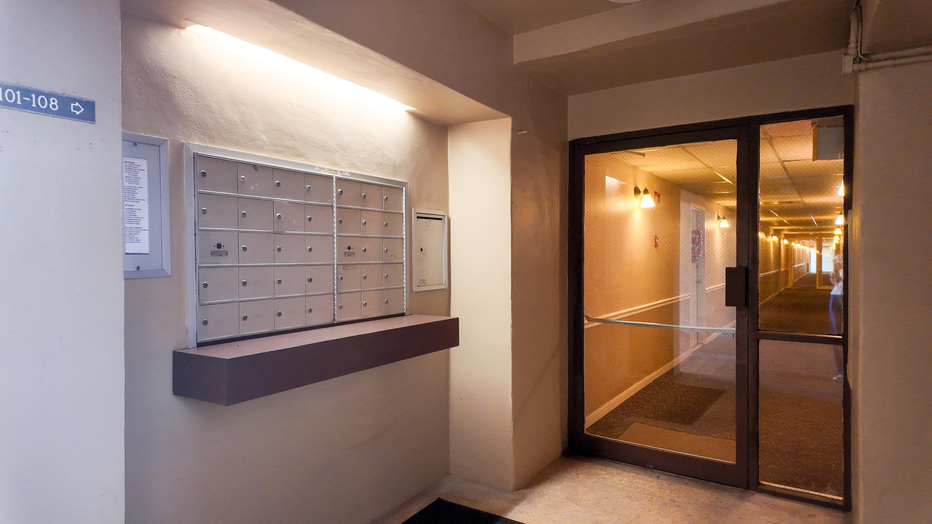 4661 Fountains Drive S 109