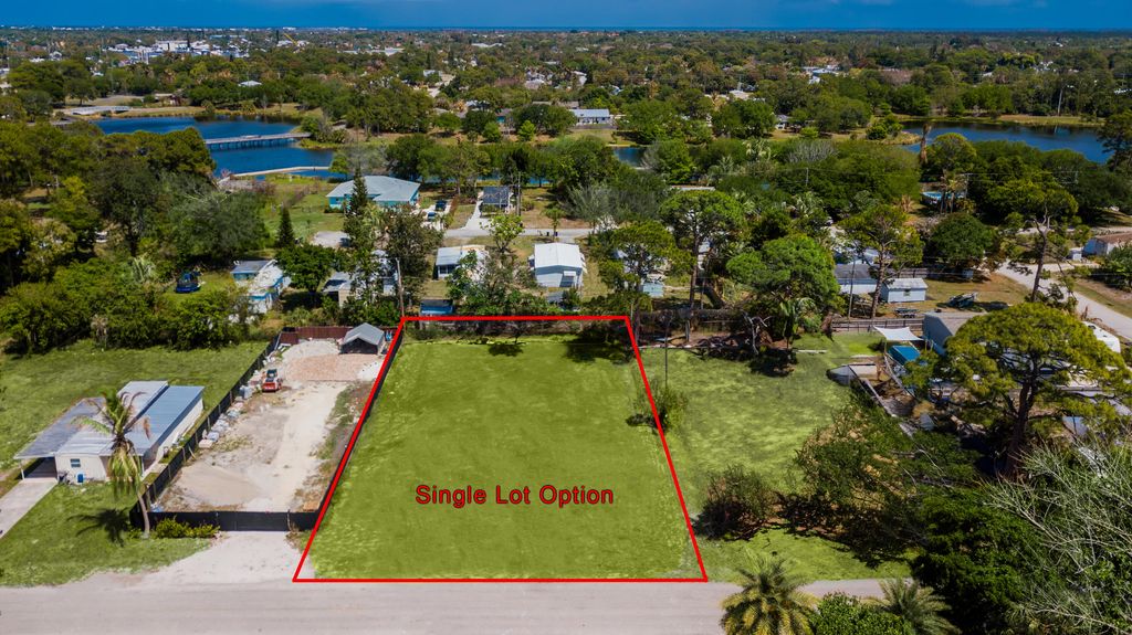 Photo of 5279 SE Isabelita Avenue, Stuart, FL 34997 (MLS # B26010191)