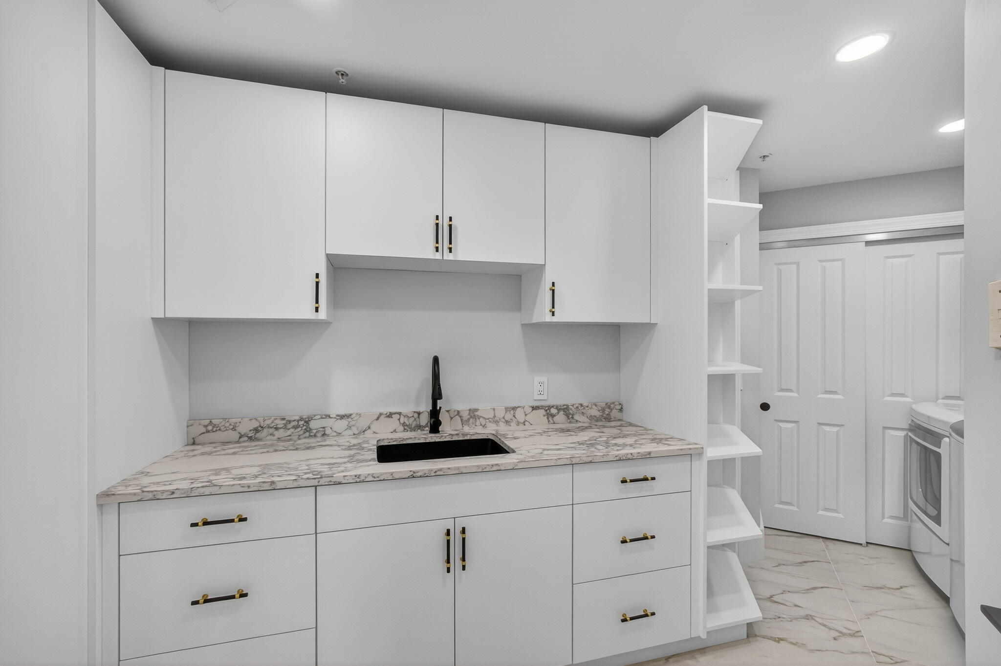 Via Delfino - Residential