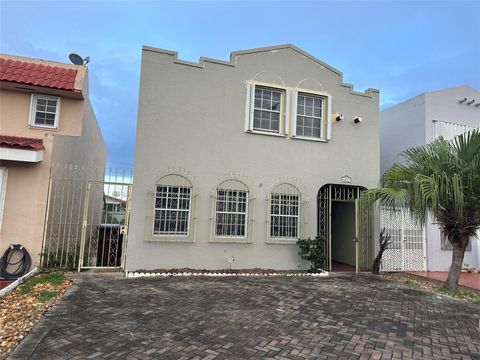 4281 W 10th Ct Hialeah FL 33012