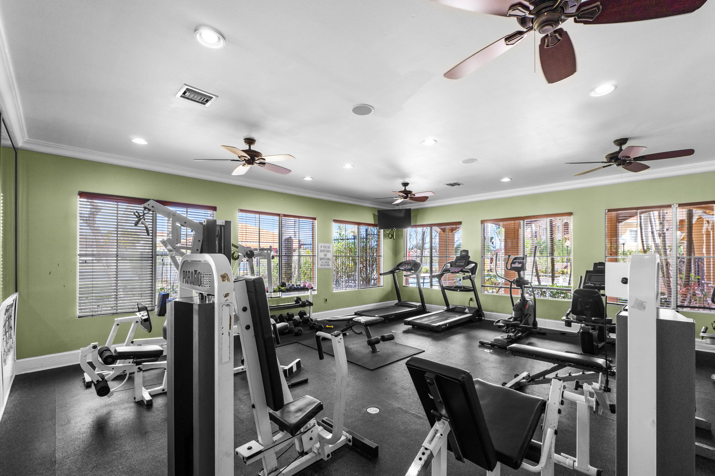 EMERALD ISLE AT LAGUNA LAKES CONDO - Residential