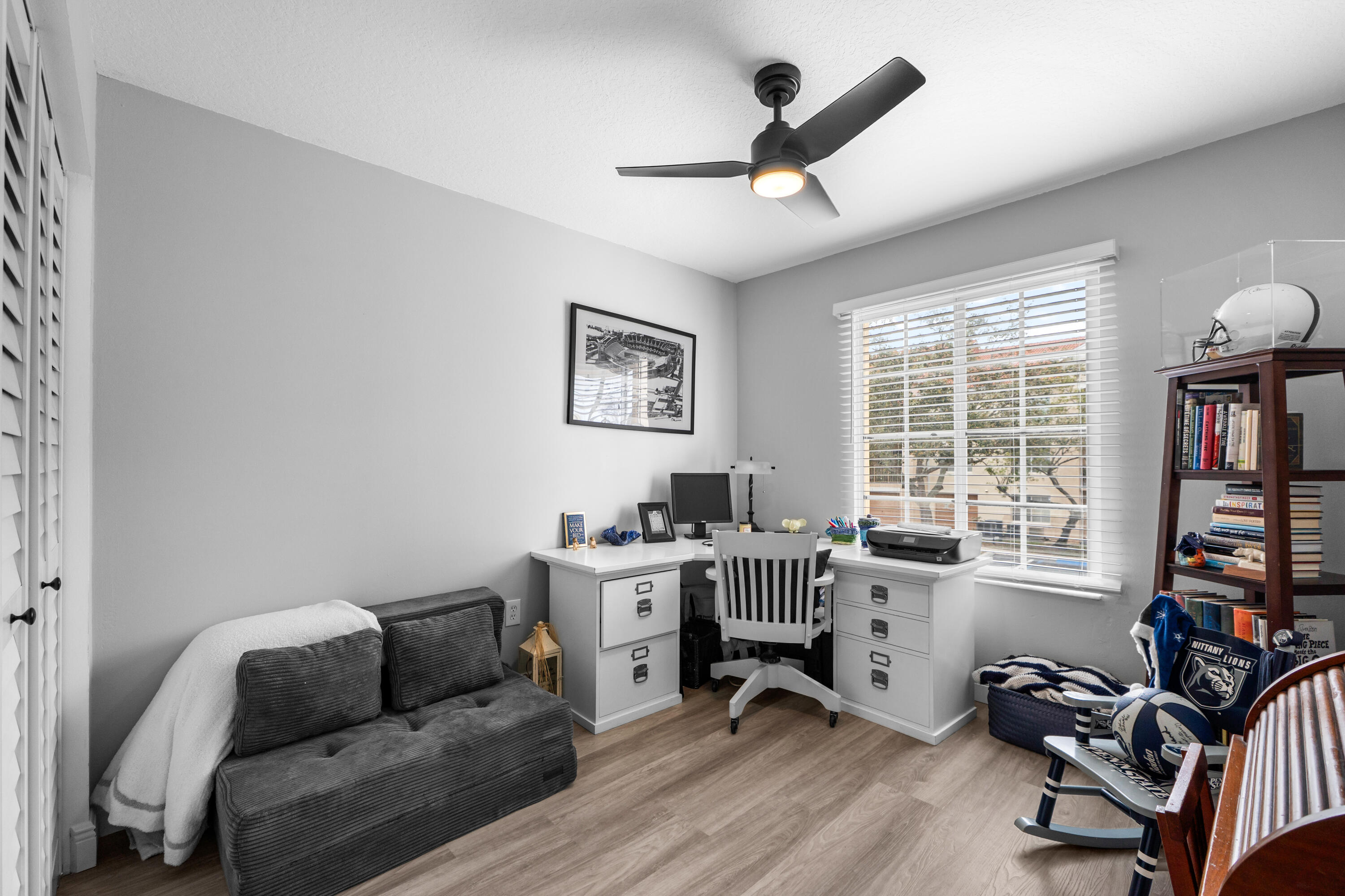 EMERALD ISLE AT LAGUNA LAKES CONDO - Residential