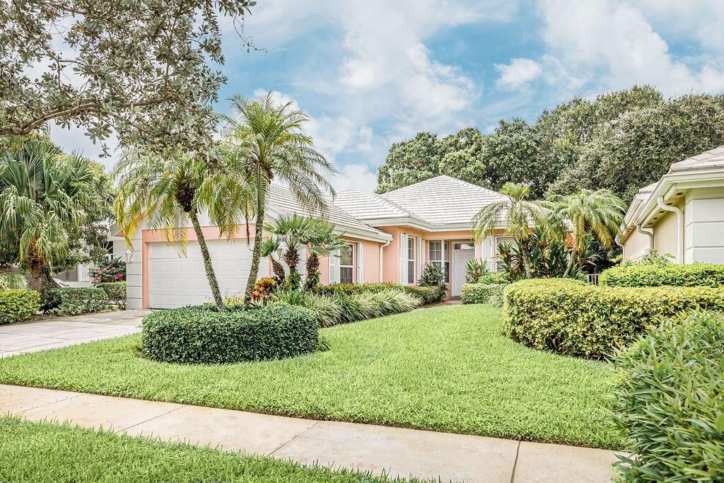 Photo of 8593 Wakefield Drive, Palm Beach Gardens, FL 33410 (MLS # R11122702)