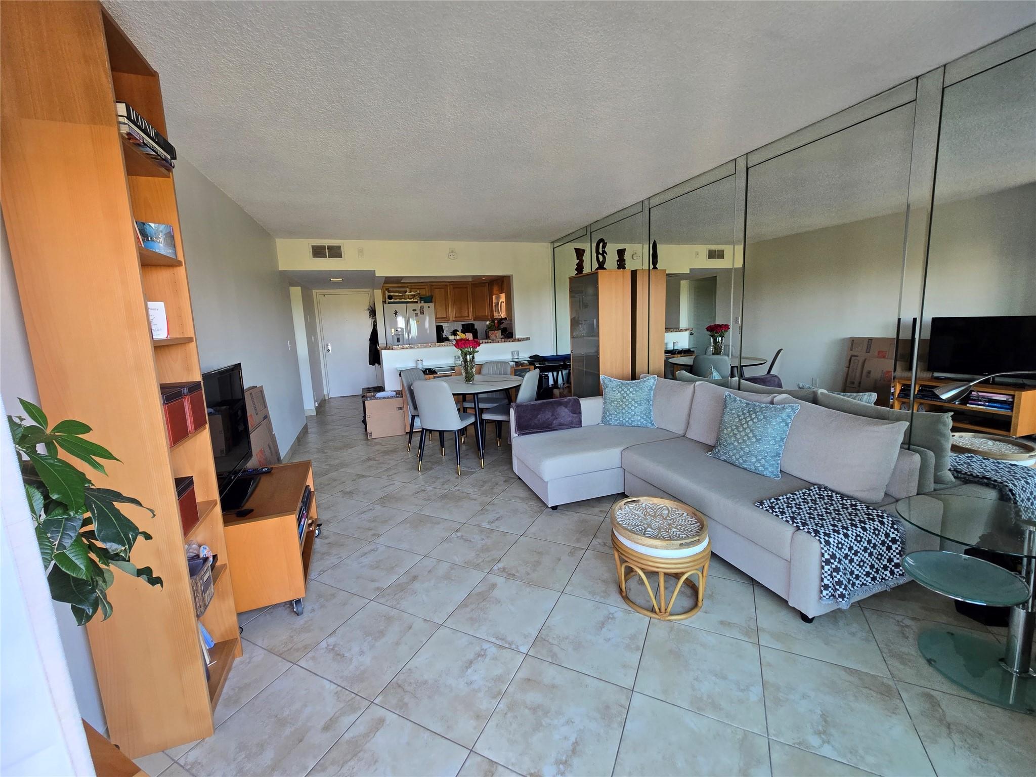 River Reach Condominium - Residential