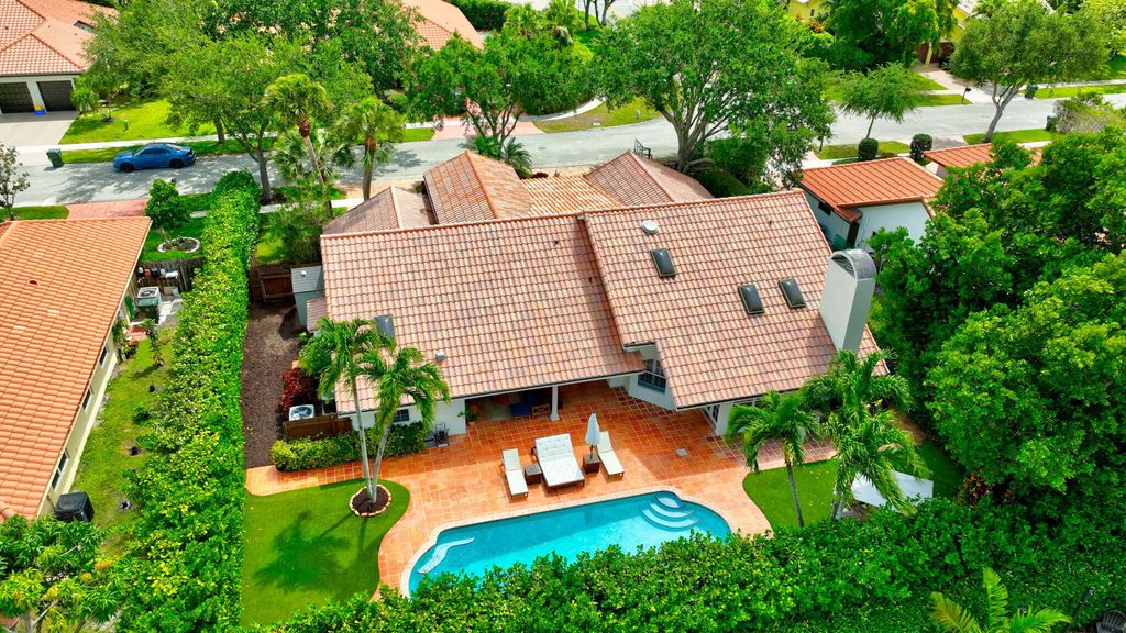 Photo of 2921 NW 25th Way, Boca Raton, FL 33434 (MLS # R11080076)