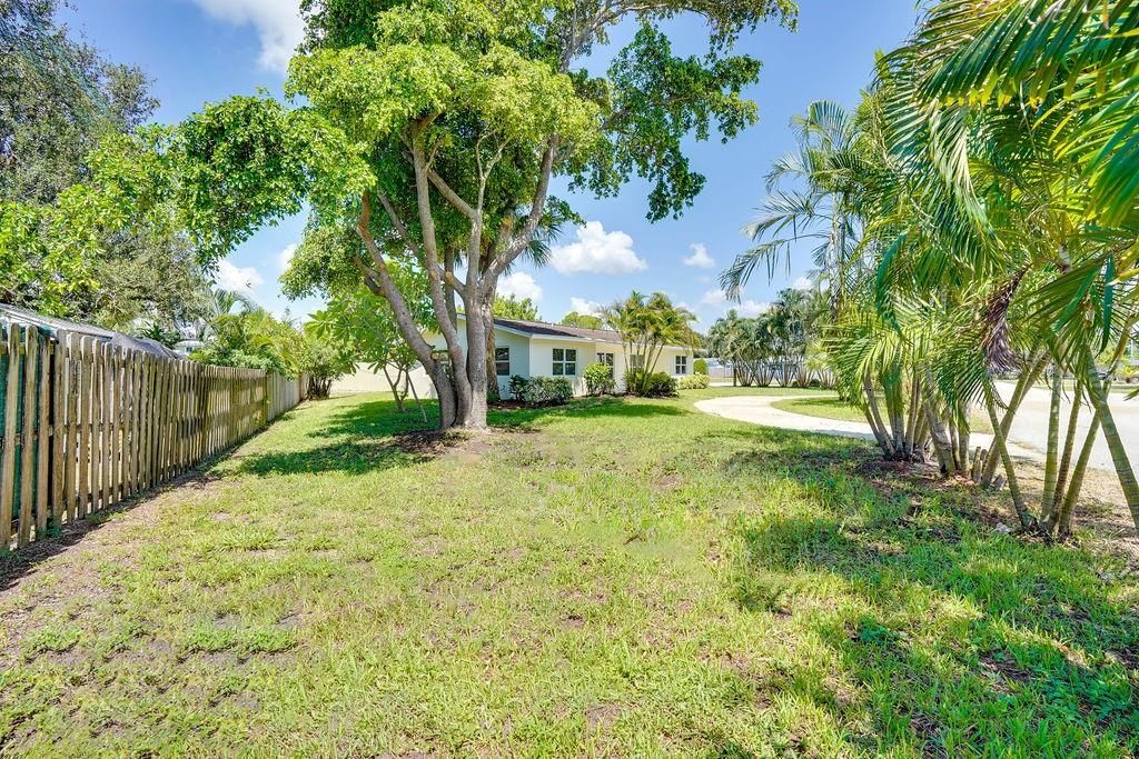 Photo of 1582 NW Palm Lake Dr, Stuart, FL 34994 (MLS # F10518271)