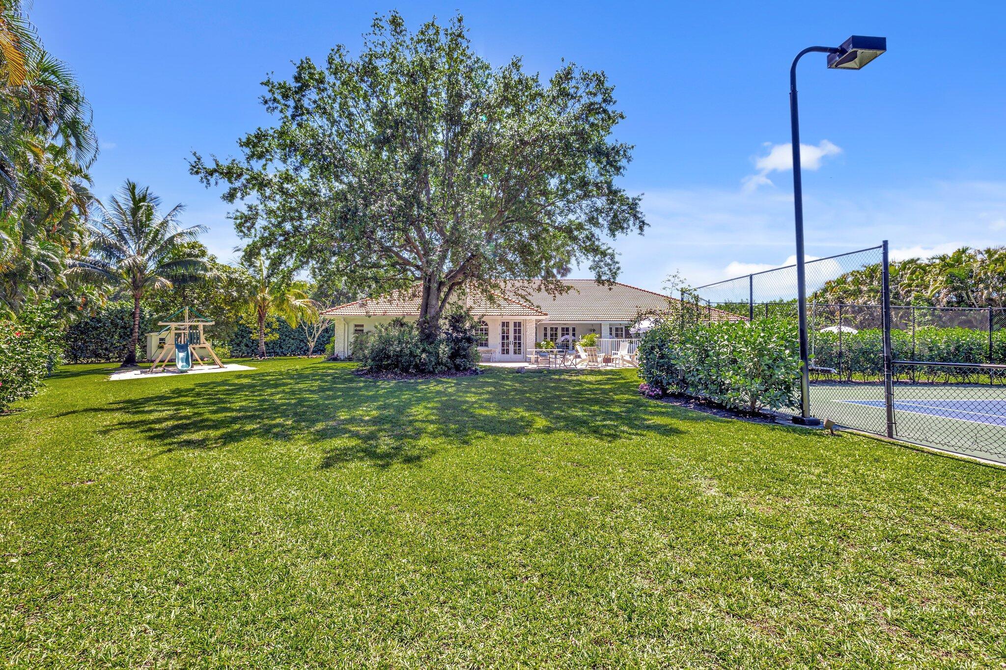 DELRAY LAKES EST - Residential