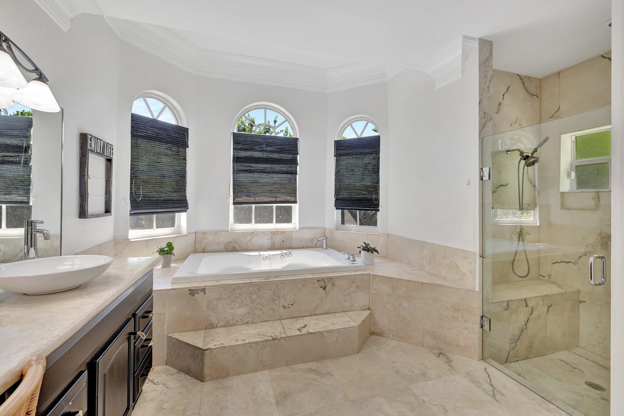 DELRAY LAKES EST - Residential