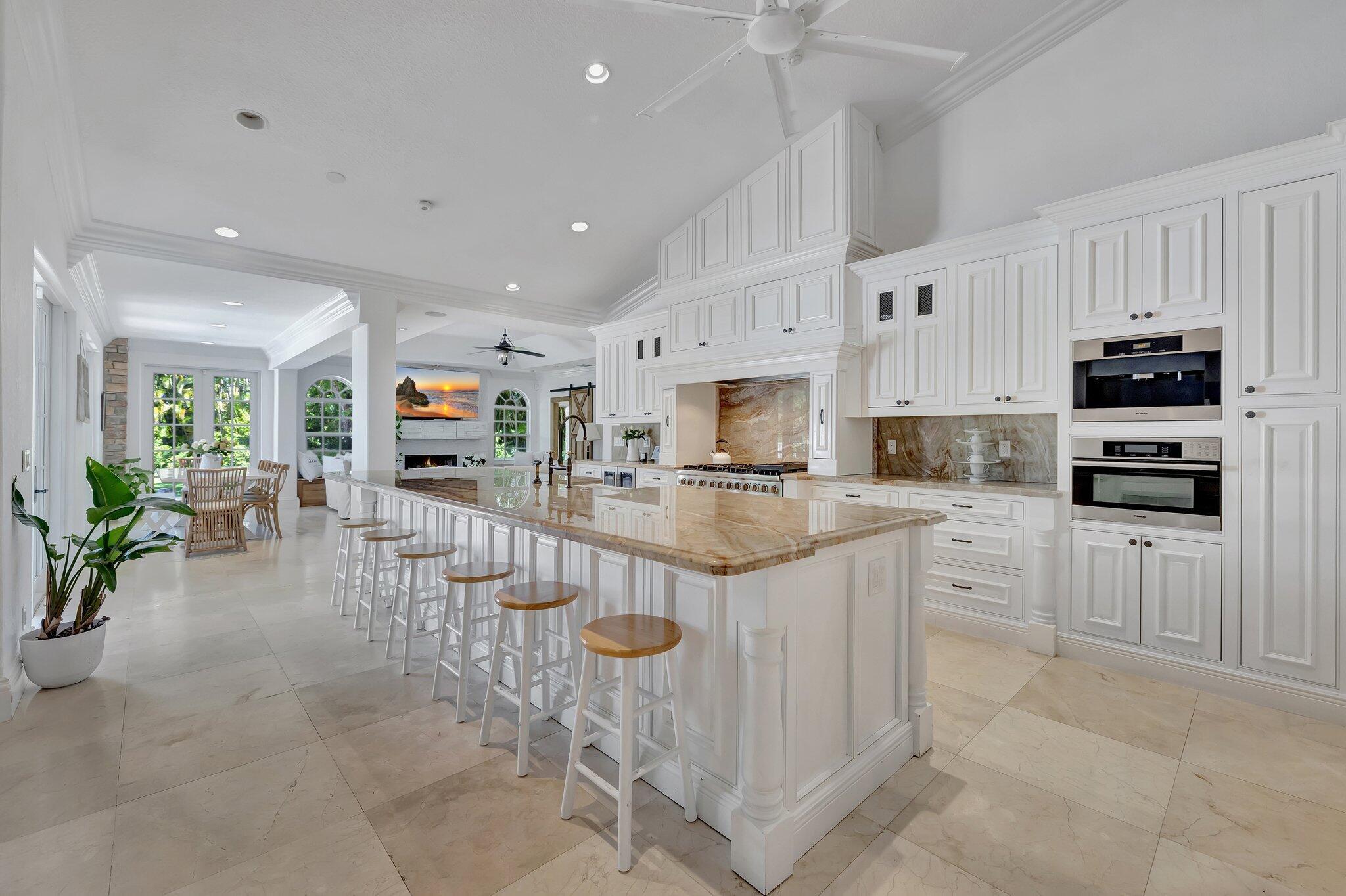 DELRAY LAKES EST - Residential