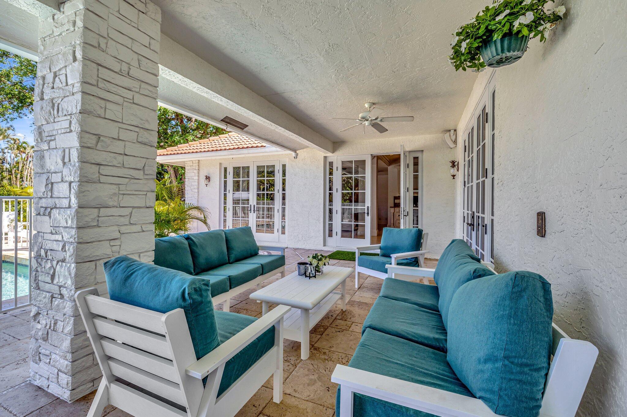 DELRAY LAKES EST - Residential