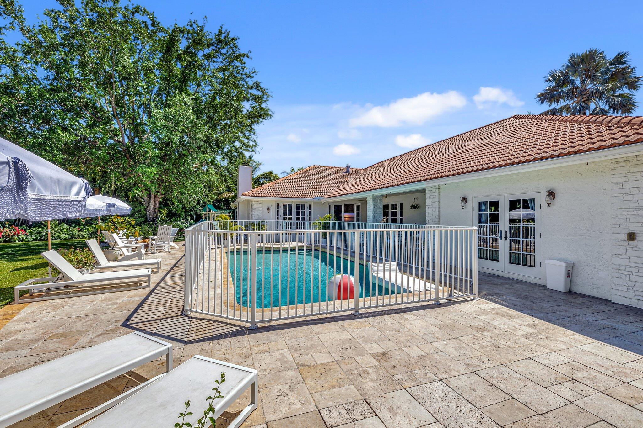 DELRAY LAKES EST - Residential