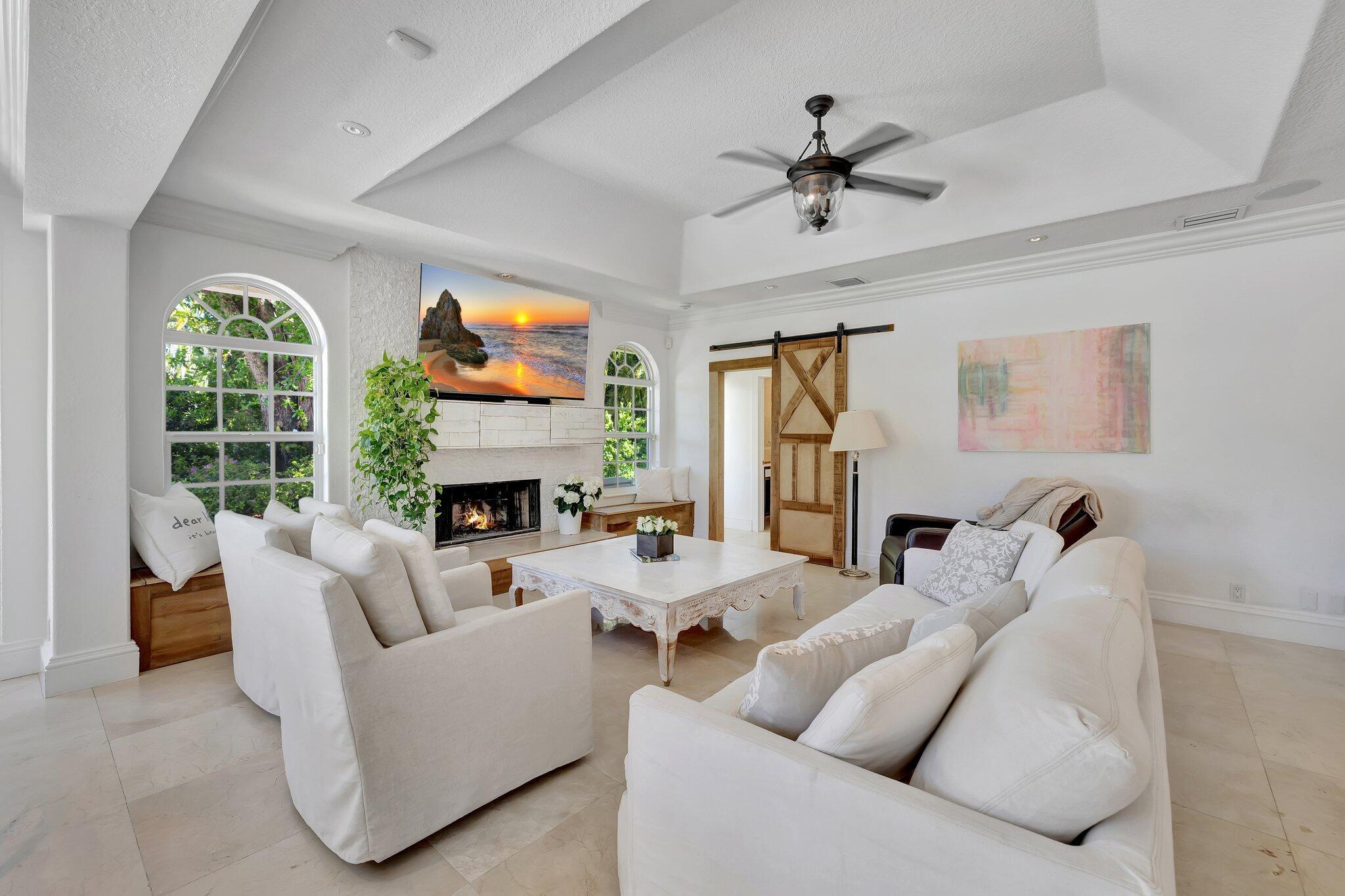 DELRAY LAKES EST - Residential