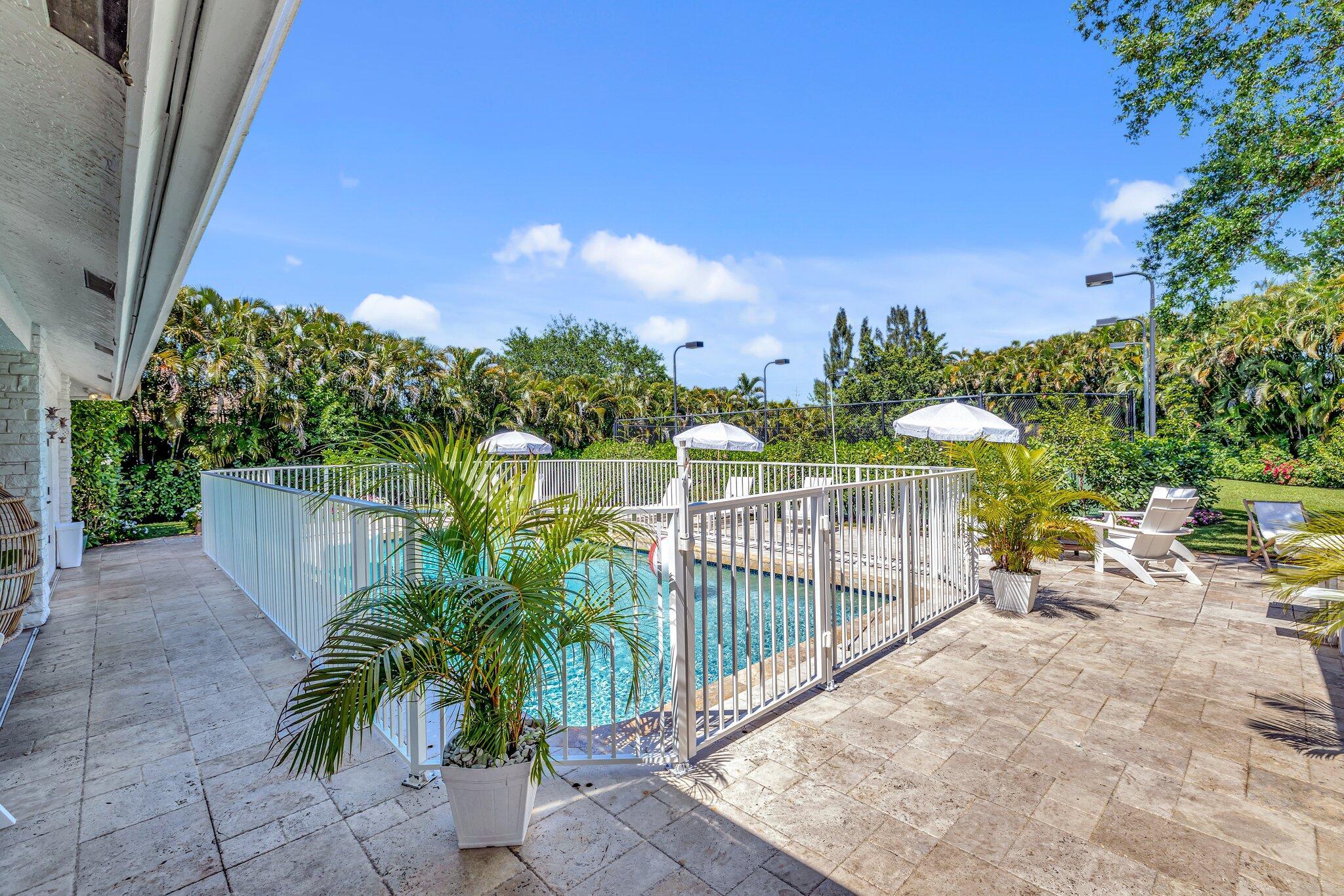 DELRAY LAKES EST - Residential