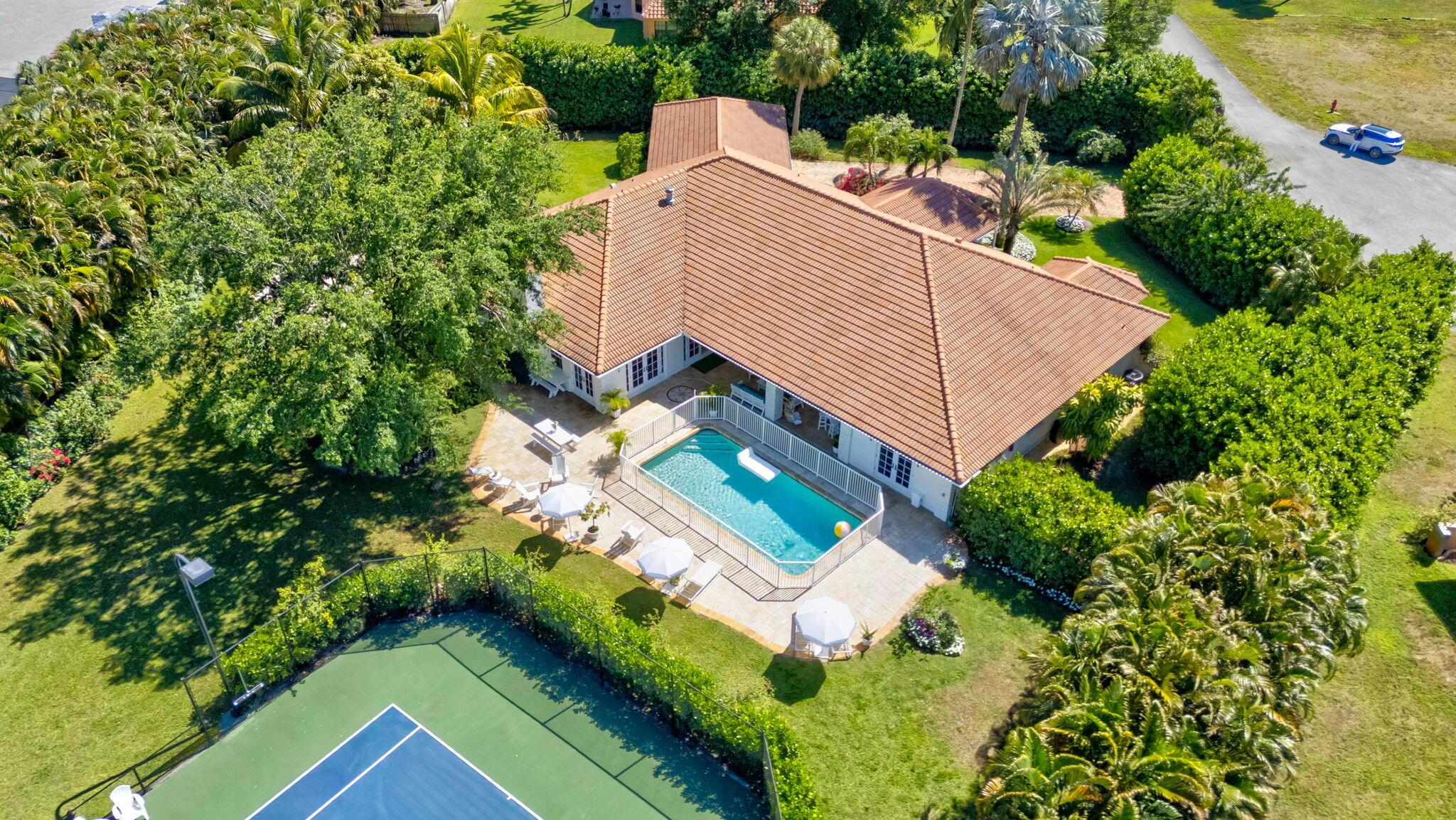 DELRAY LAKES EST - Residential