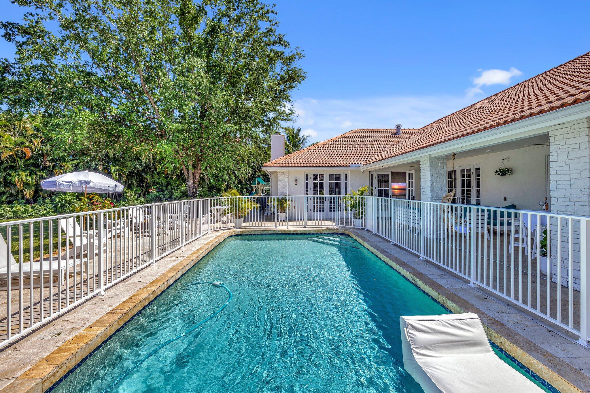 DELRAY LAKES EST - Residential