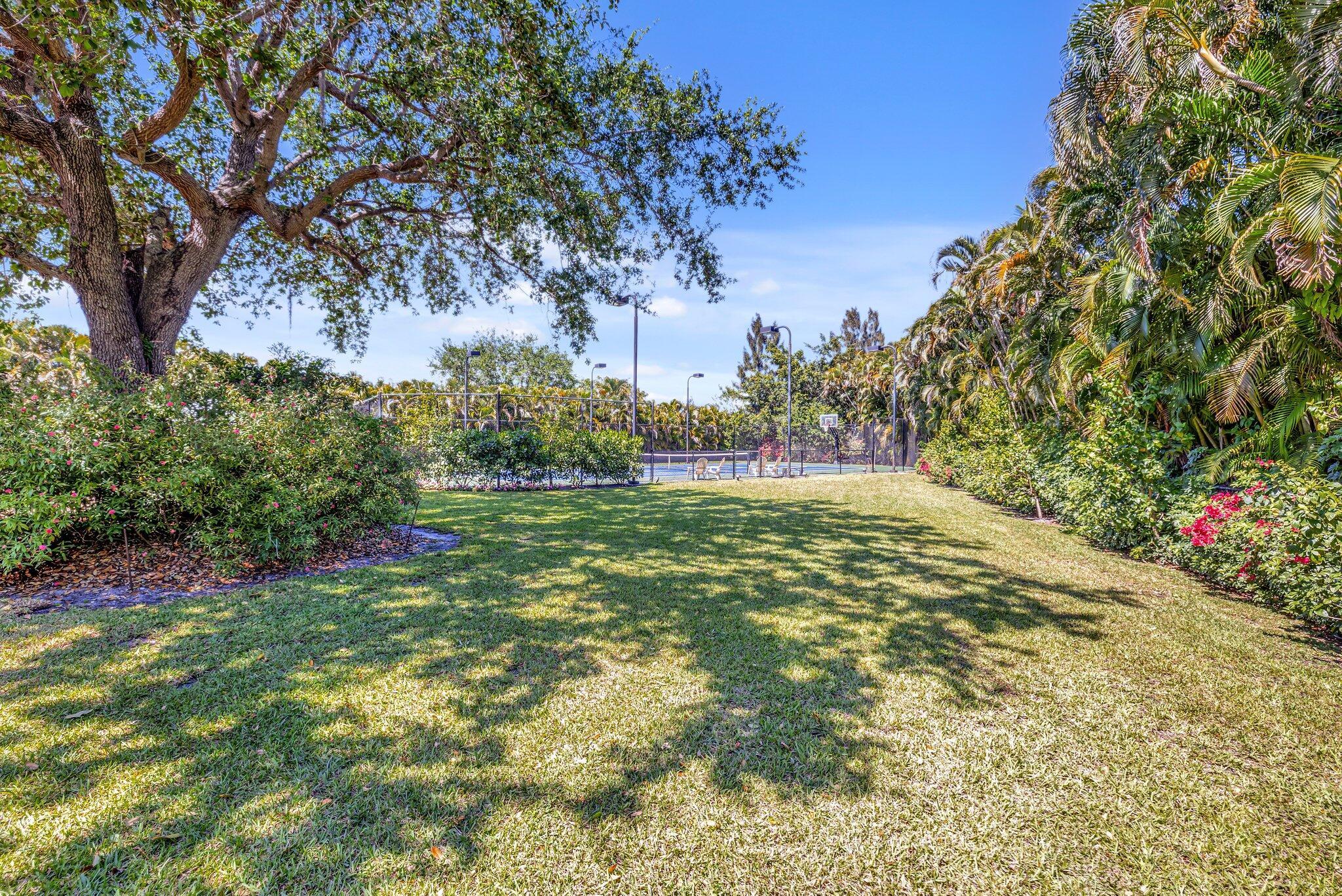 DELRAY LAKES EST - Residential