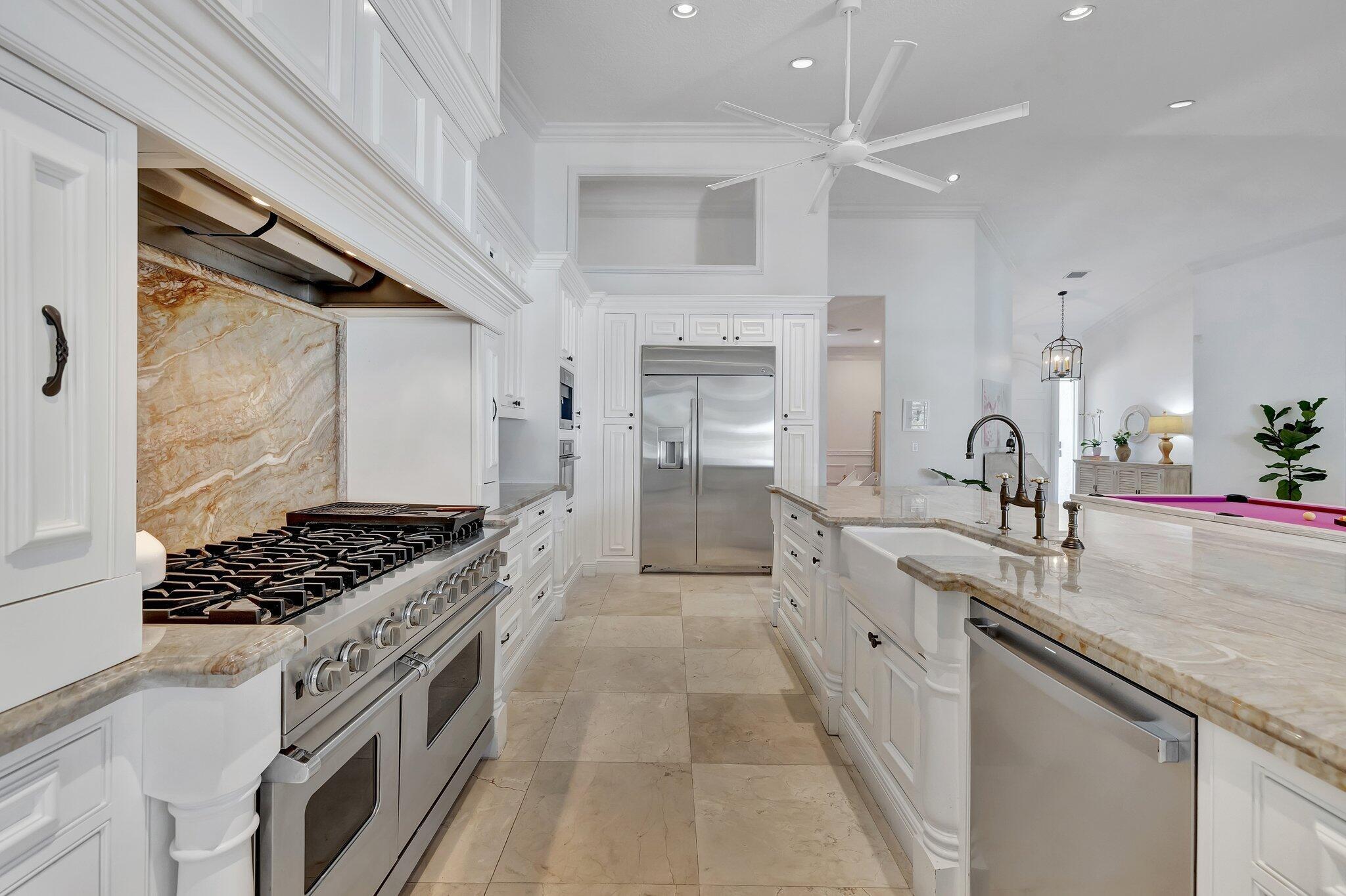 DELRAY LAKES EST - Residential