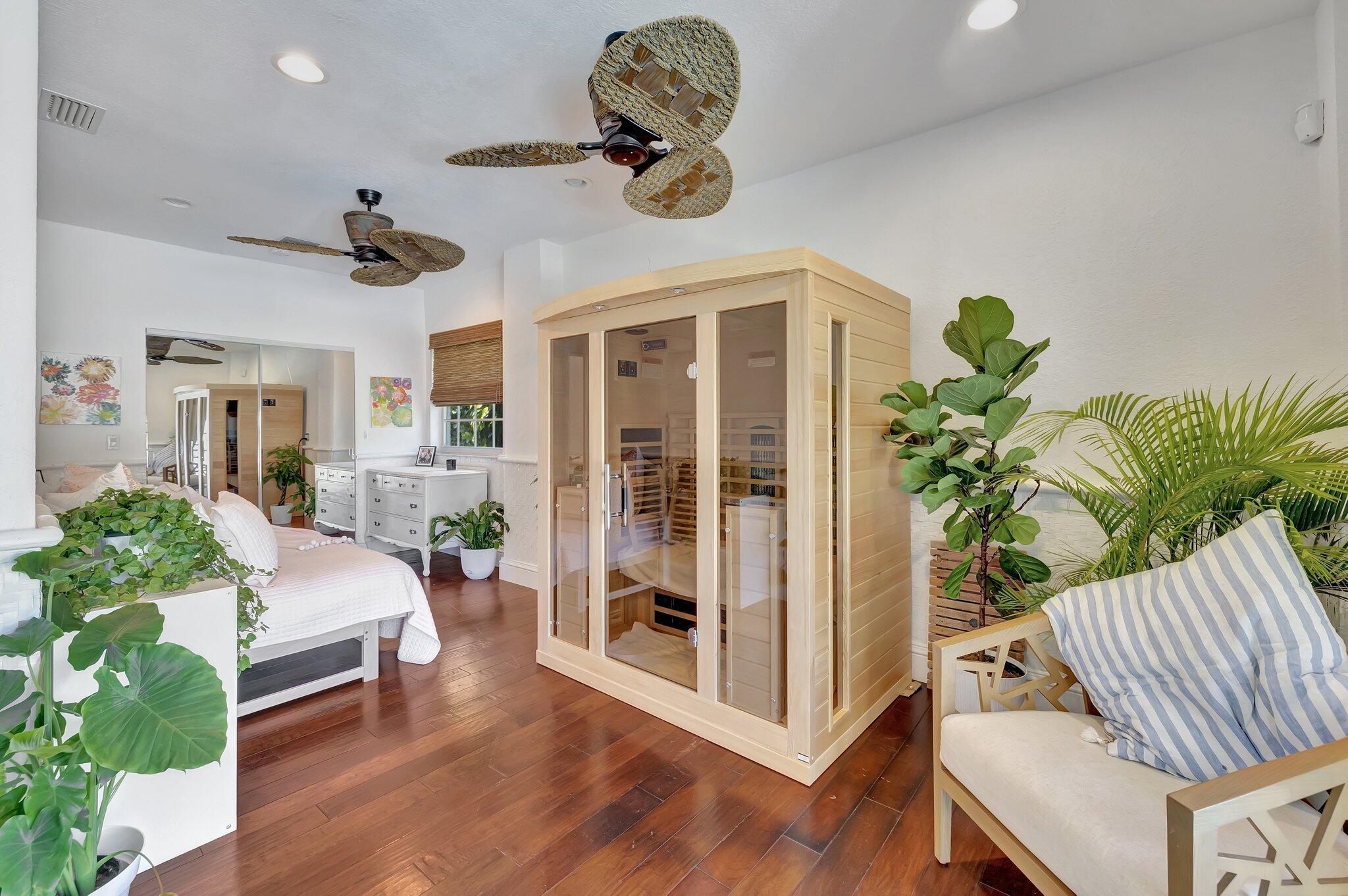 DELRAY LAKES EST - Residential