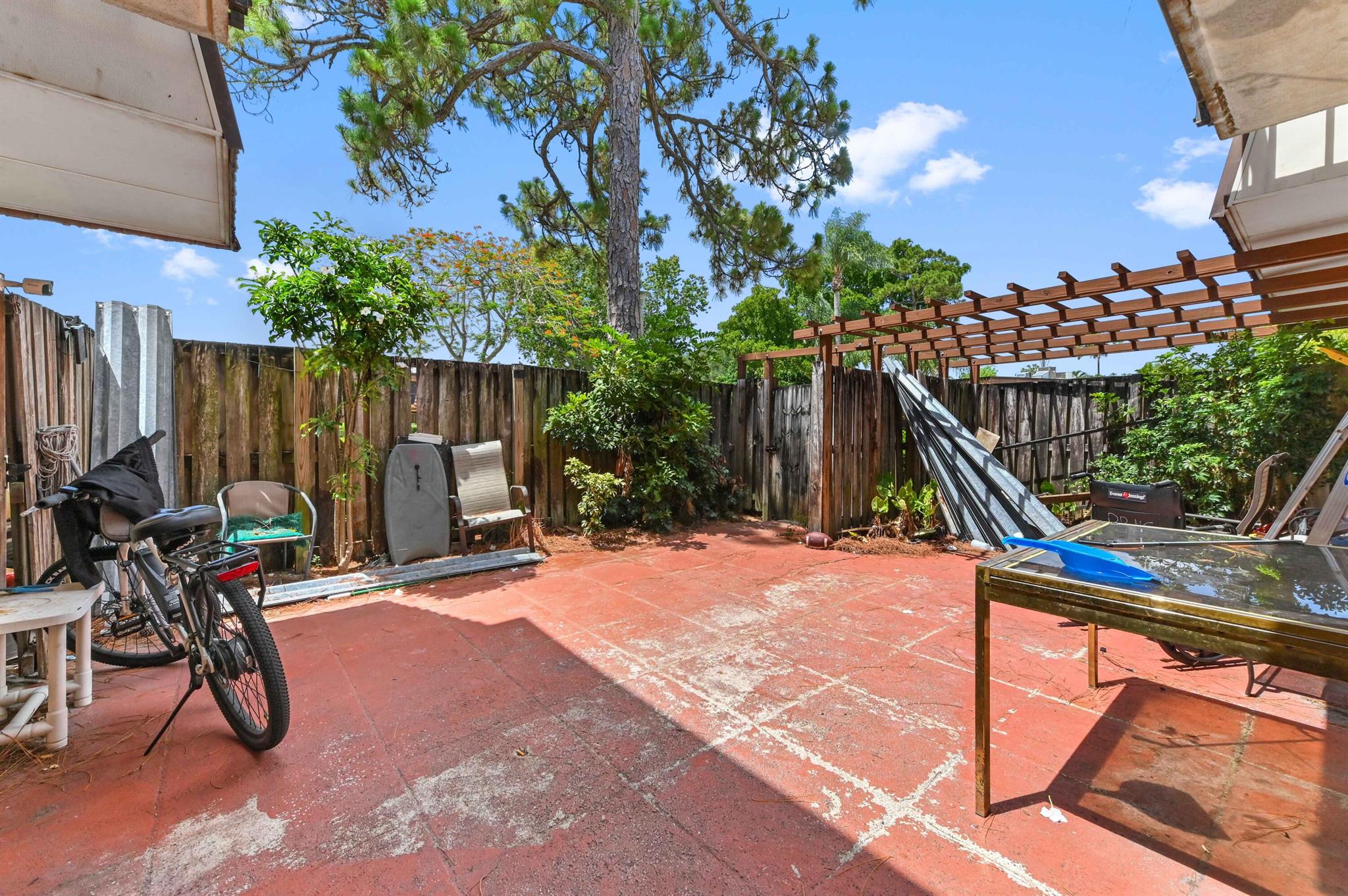 View photos, virtual tours, details... 2423 24th Lane