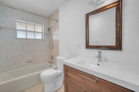 Tiny photo for 8900 W Sample Road #204, Coral Springs, FL 33065 (MLS # B26036535)