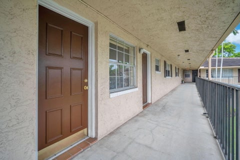 Tiny photo for 8900 W Sample Road #204, Coral Springs, FL 33065 (MLS # B26036535)