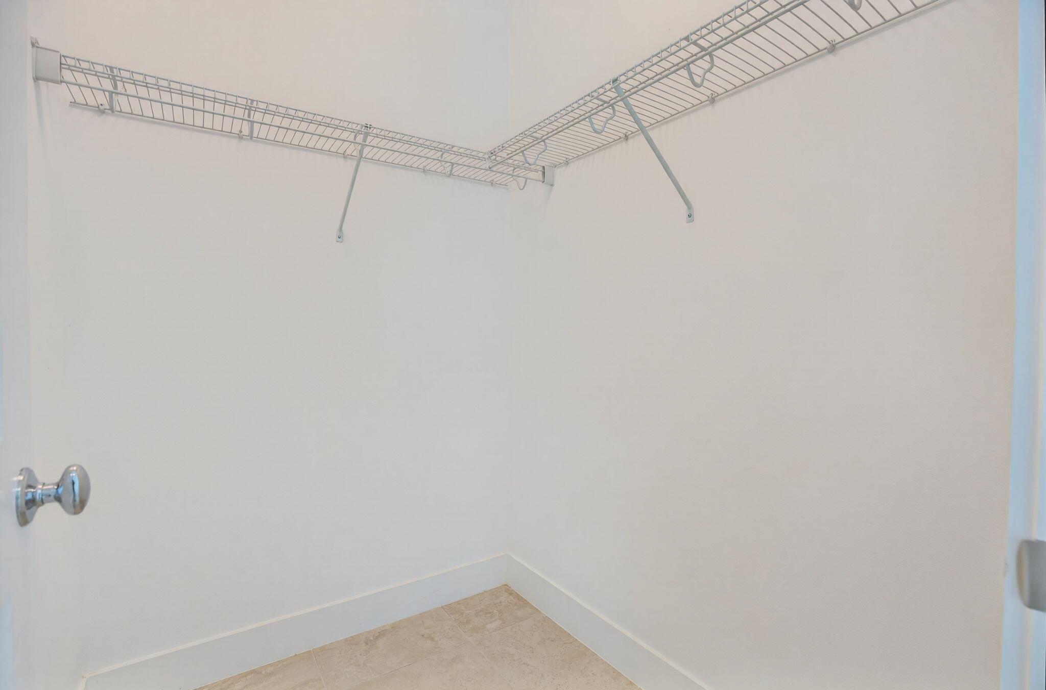 ALTON NEIGHBORHOOD 4 - Residential Lease