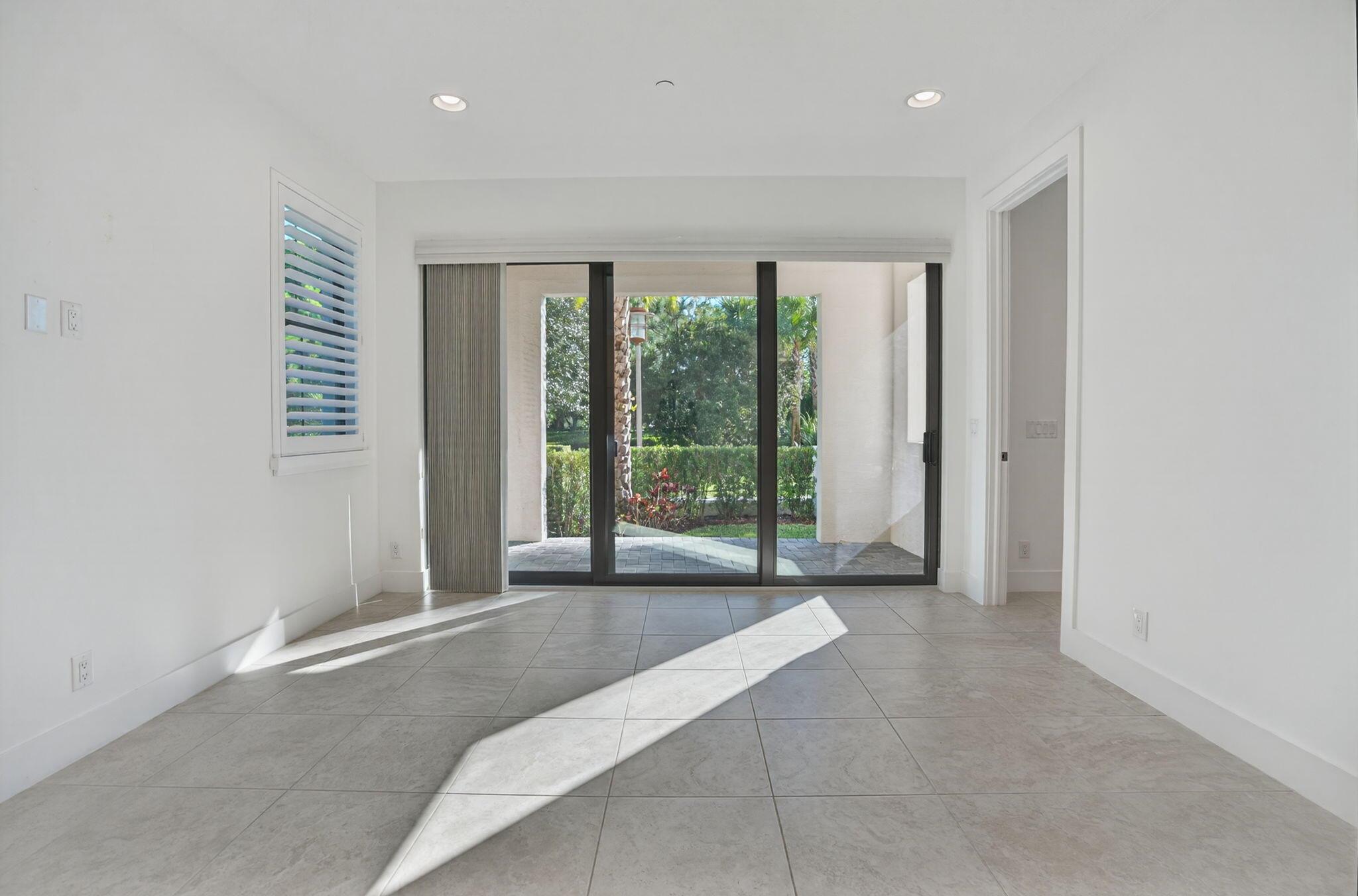 ALTON NEIGHBORHOOD 4 - Residential Lease