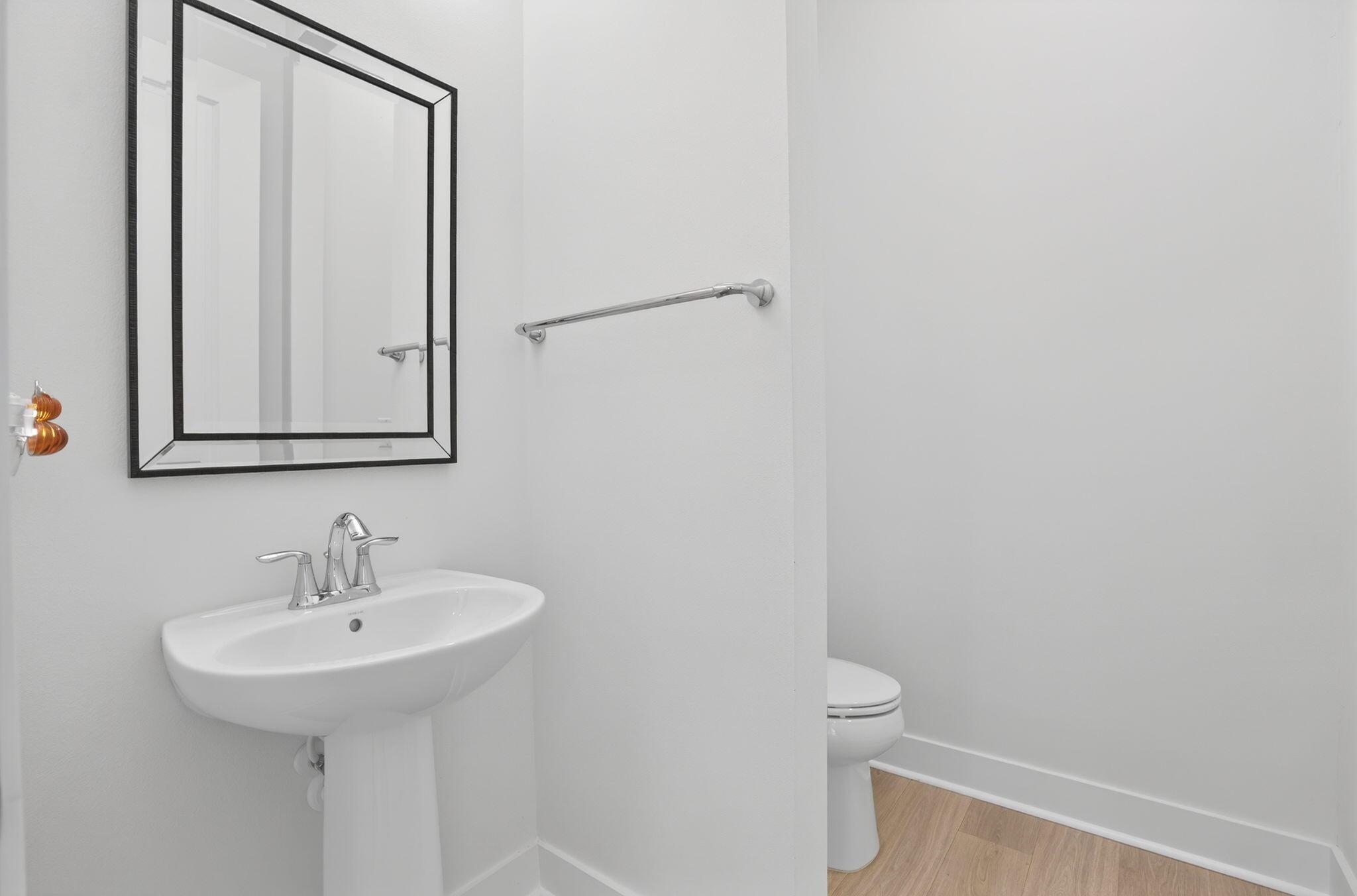 ALTON NEIGHBORHOOD 4 - Residential Lease