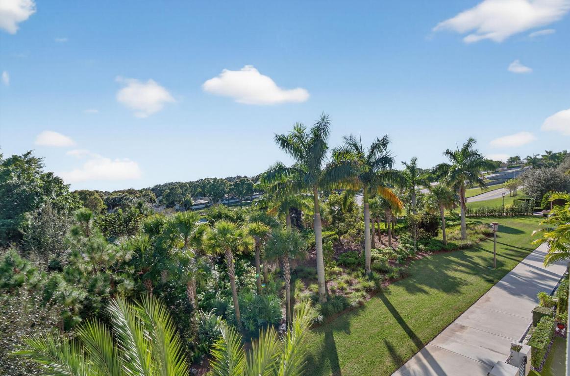 ALTON NEIGHBORHOOD 4 - Residential Lease