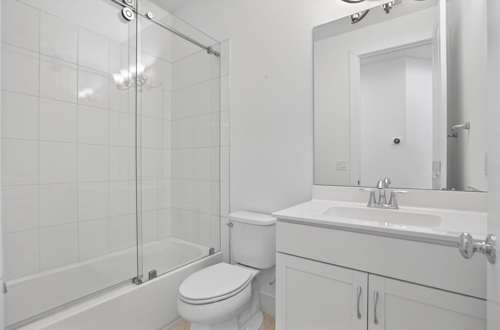 ALTON NEIGHBORHOOD 4 - Residential Lease