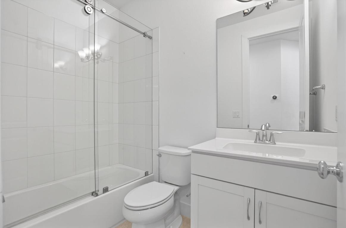 ALTON NEIGHBORHOOD 4 - Residential Lease