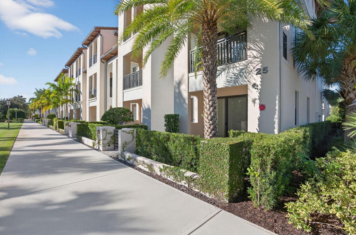 ALTON NEIGHBORHOOD 4 - Residential Lease