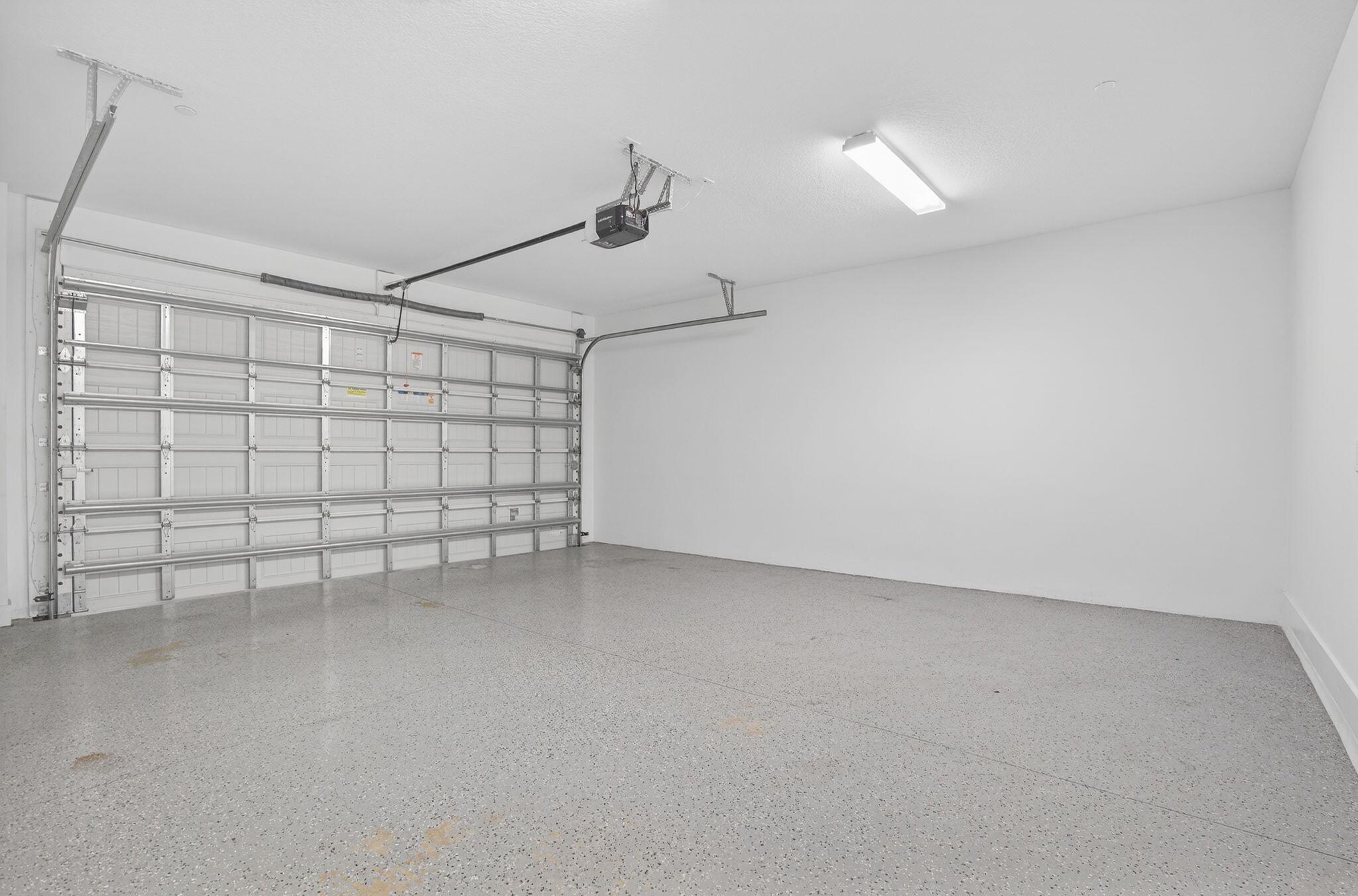 ALTON NEIGHBORHOOD 4 - Residential Lease