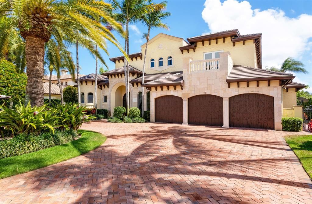 Photo of 118 E Camino Real, Boca Raton, FL 33432 (MLS # R10717375)