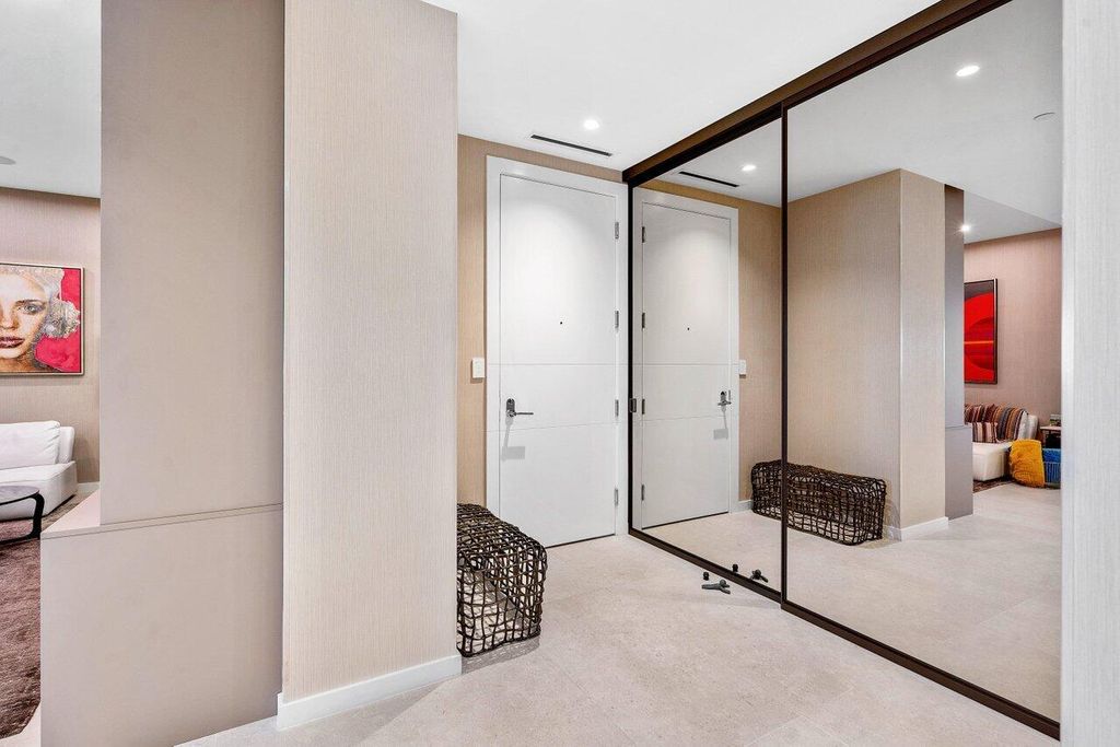 Photo of 200 SE Mizner Boulevard #817, Boca Raton, FL 33432 (MLS # R10962916)