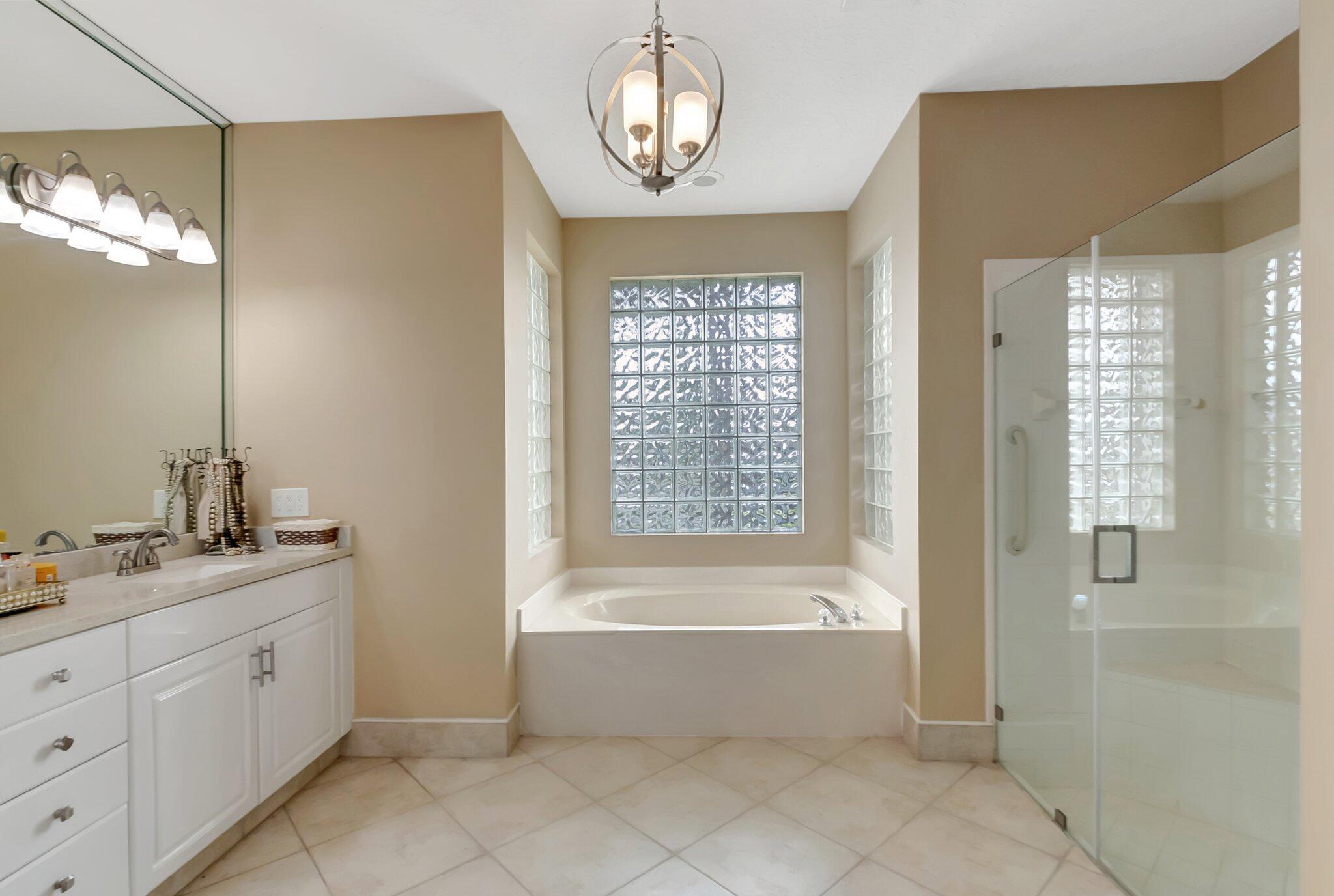 LAKERIDGE FALLS - Residential