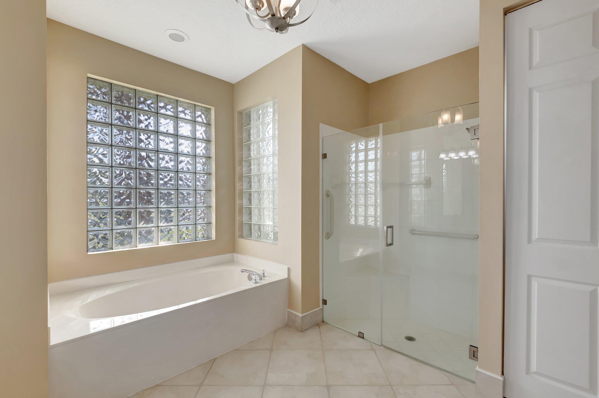 LAKERIDGE FALLS - Residential