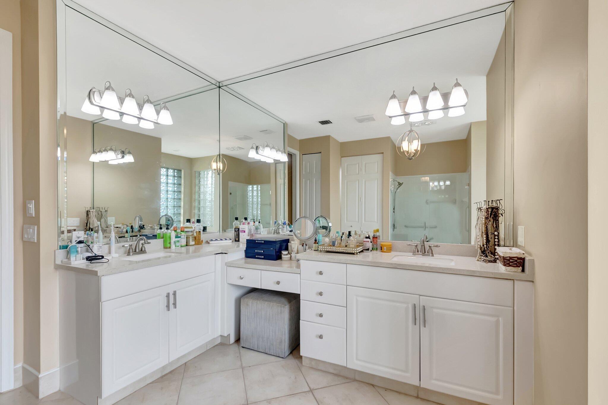 LAKERIDGE FALLS - Residential