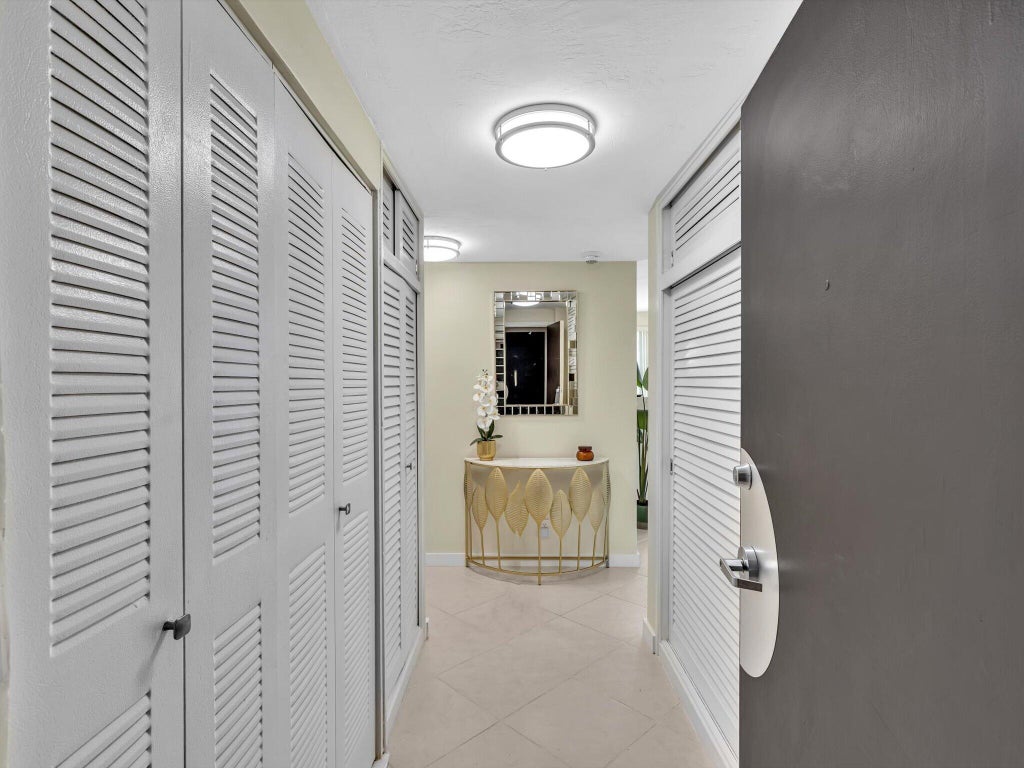 Photo of 3300 NE 36th Street #420, Fort Lauderdale, FL 33308 (MLS # B26080432)