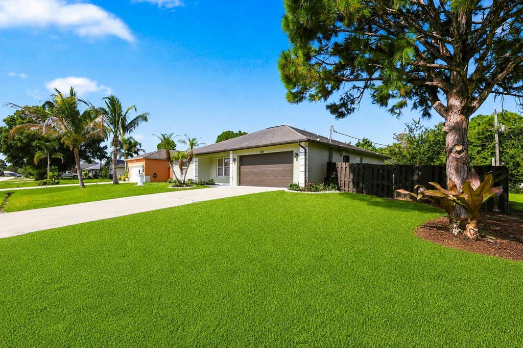 Photo of 3102 SW CATHEDRAL Street, Port Saint Lucie, FL 34953 (MLS # B26064324)