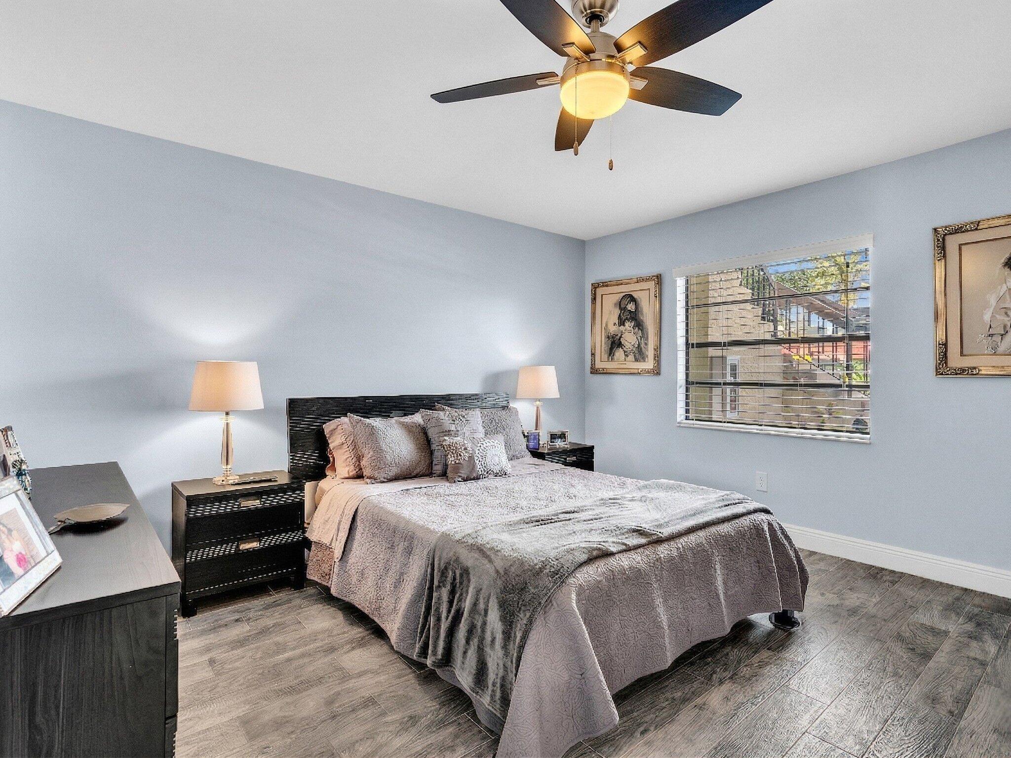 FAIRWAYS OF BOCA LAGO CONDO - Residential