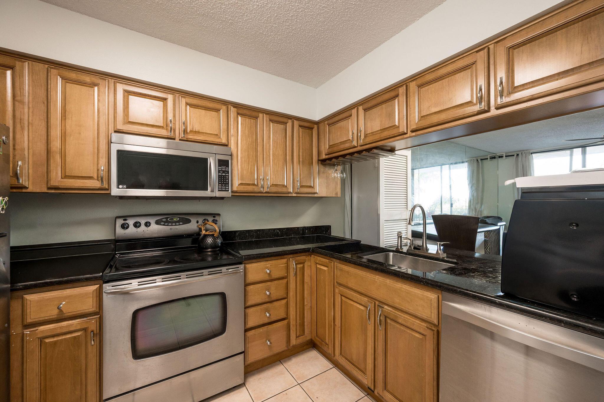 LAS SALINAS CONDOMINIUM - Residential