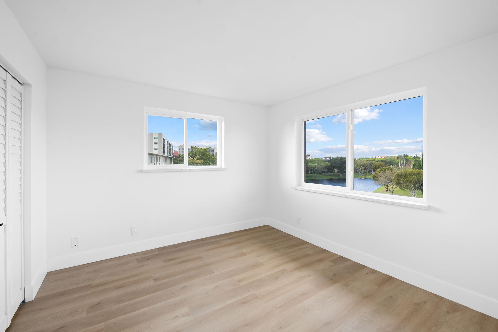 CYPRESS BEND CONDOMINIUM - Residential