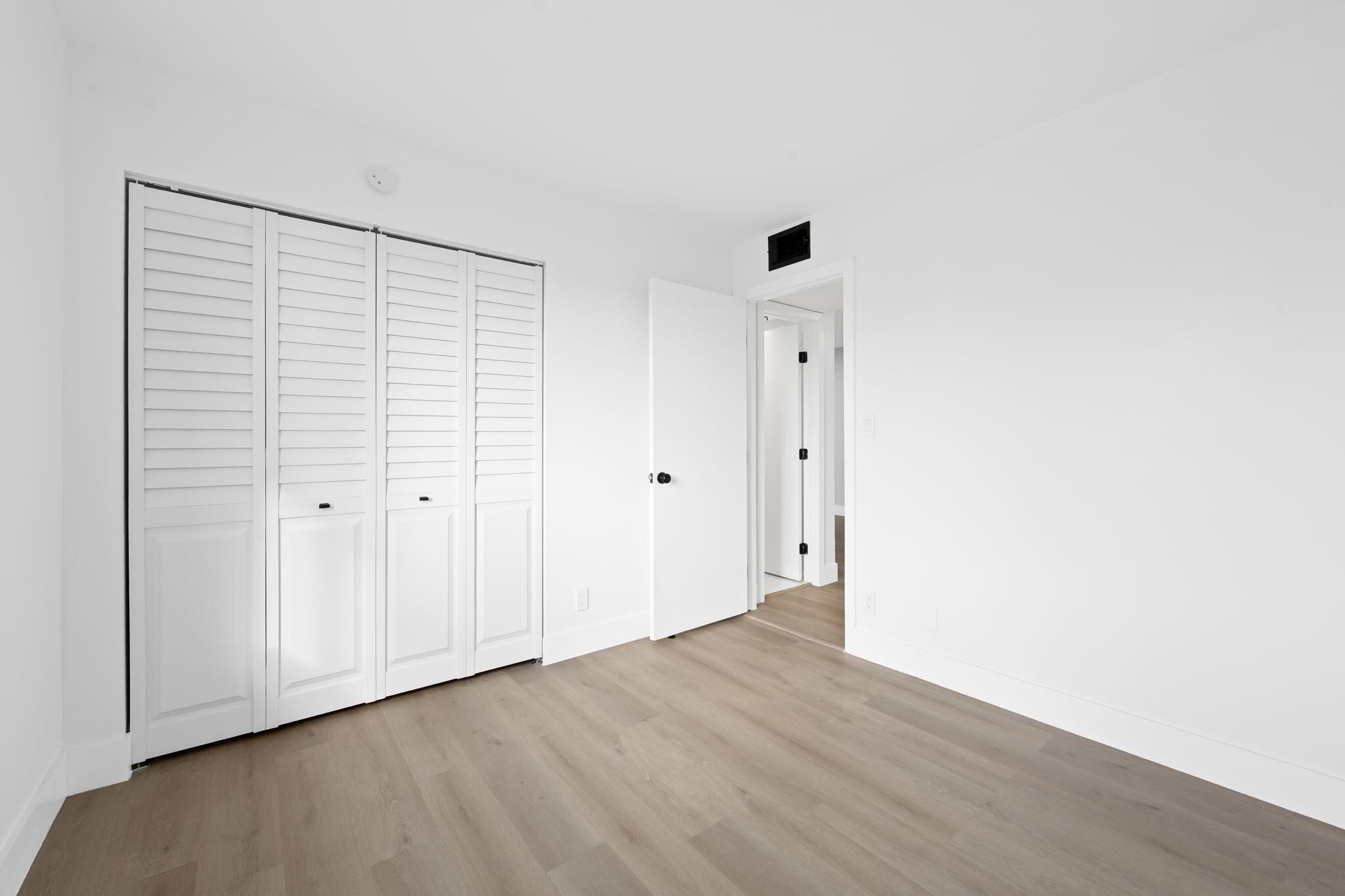 CYPRESS BEND CONDOMINIUM - Residential